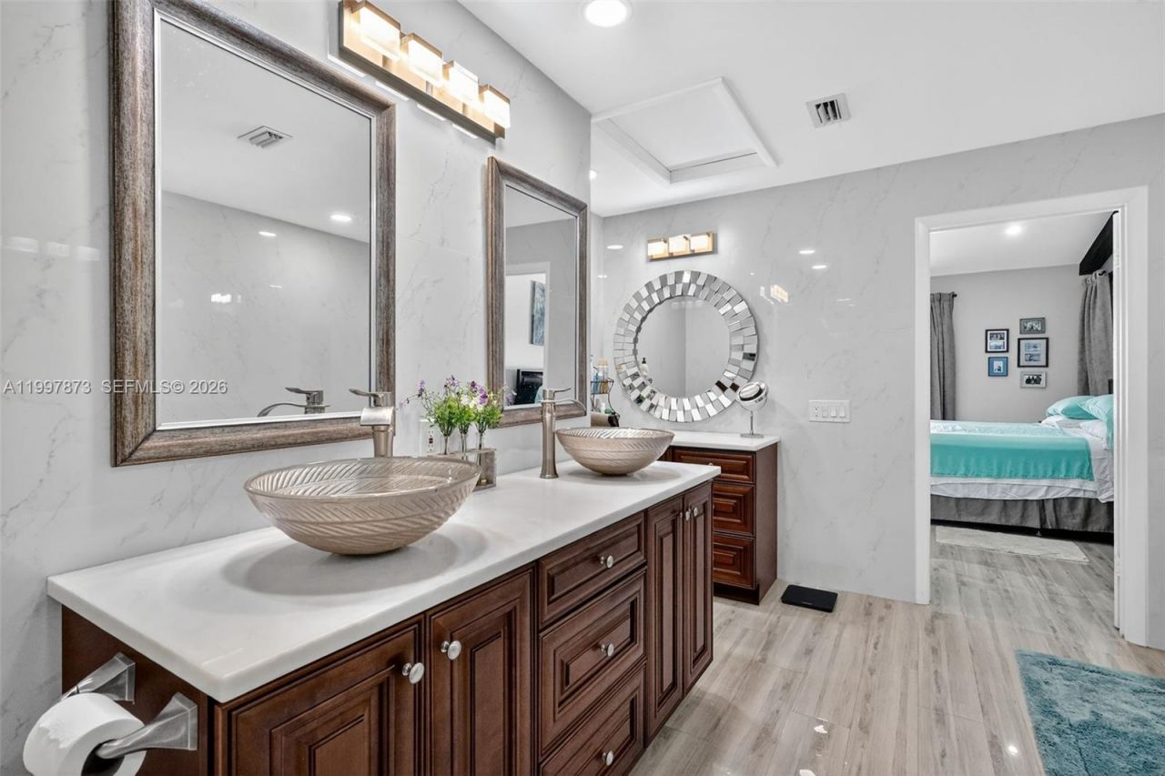 8860 SW 49th Ct, Cooper City, FL 33328 Photo