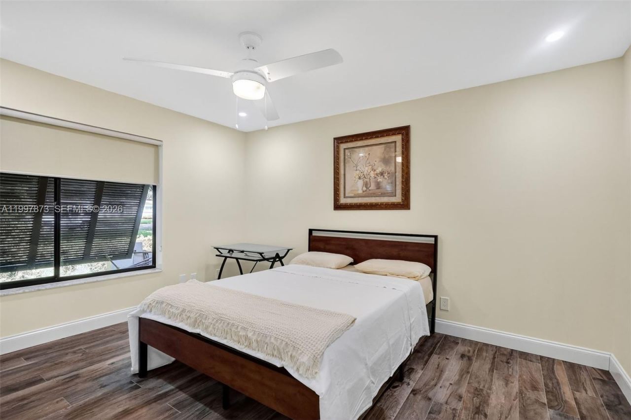 8860 SW 49th Ct, Cooper City, FL 33328 Photo