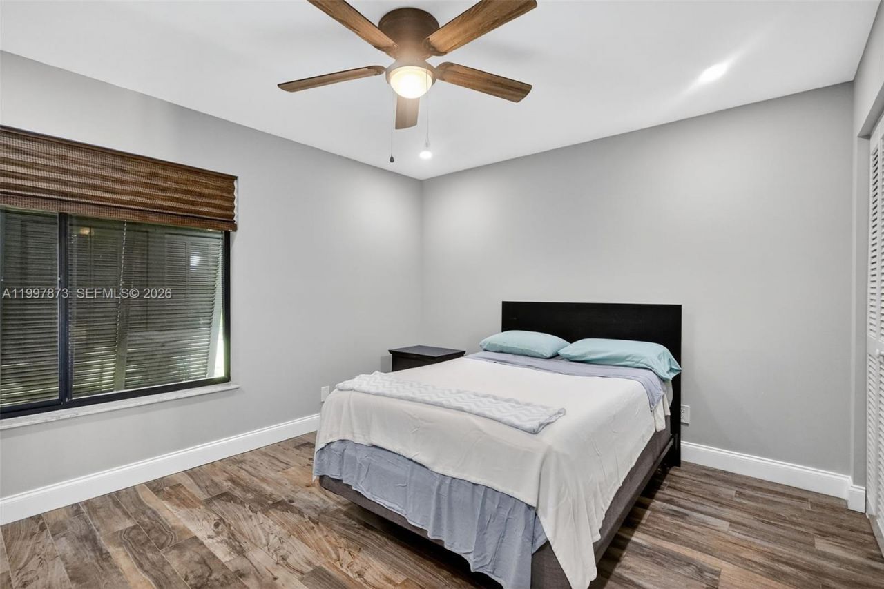 8860 SW 49th Ct, Cooper City, FL 33328 Photo