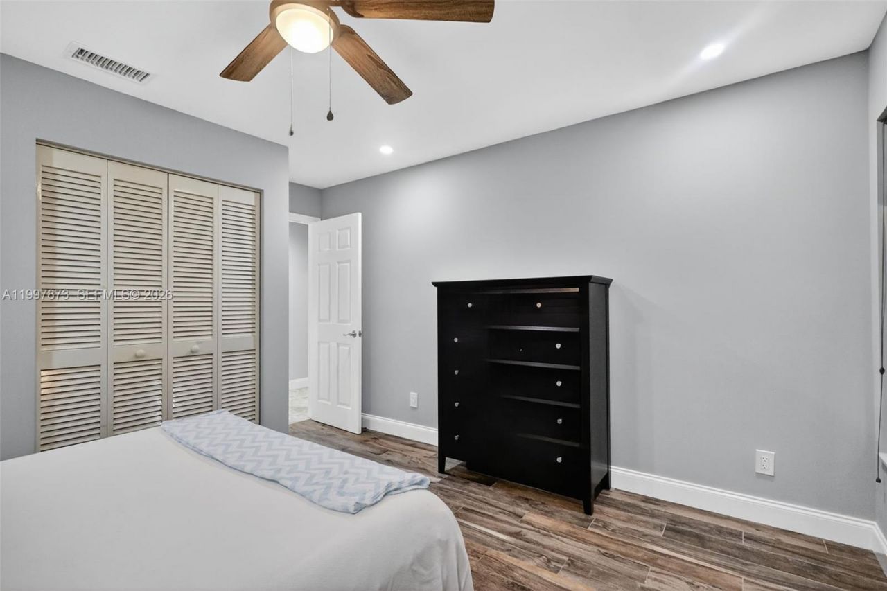 8860 SW 49th Ct, Cooper City, FL 33328 Photo