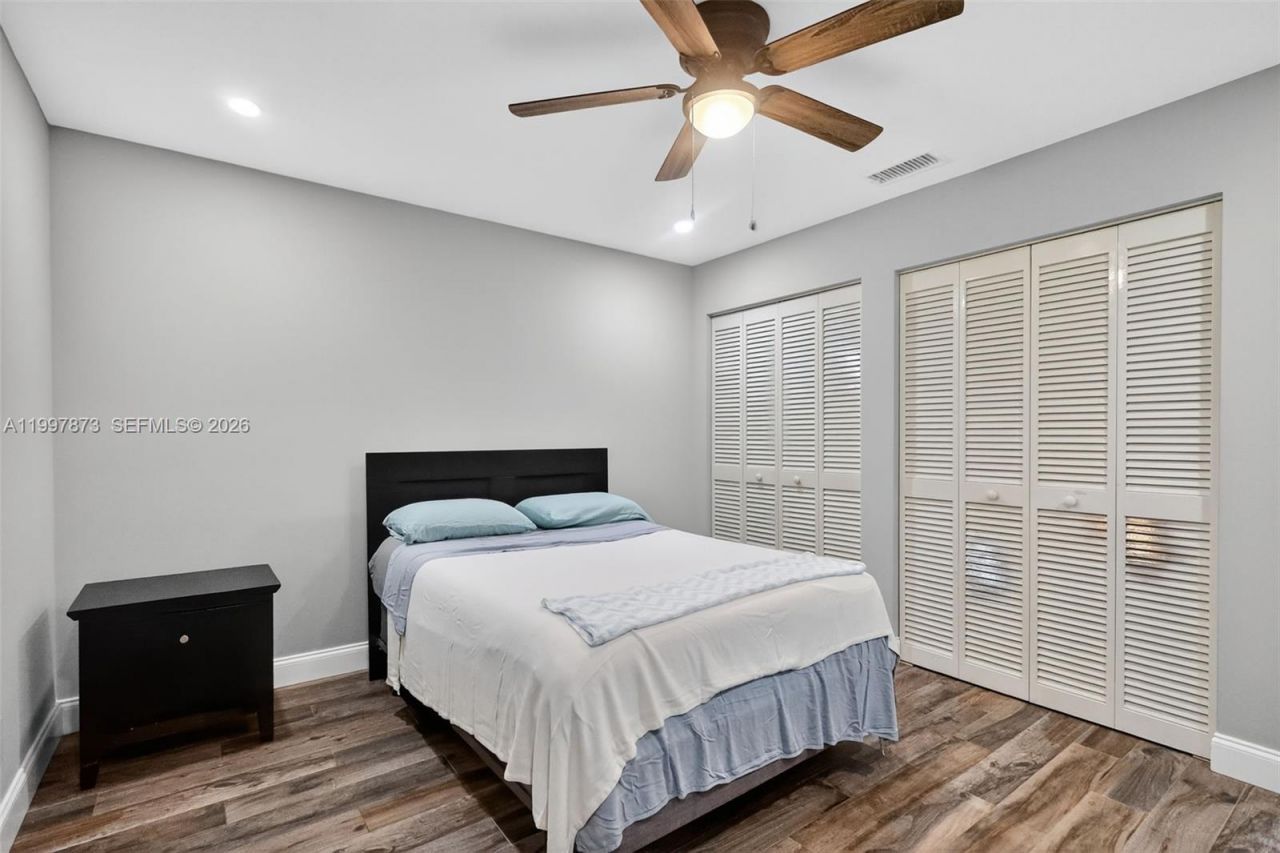 8860 SW 49th Ct, Cooper City, FL 33328 Photo