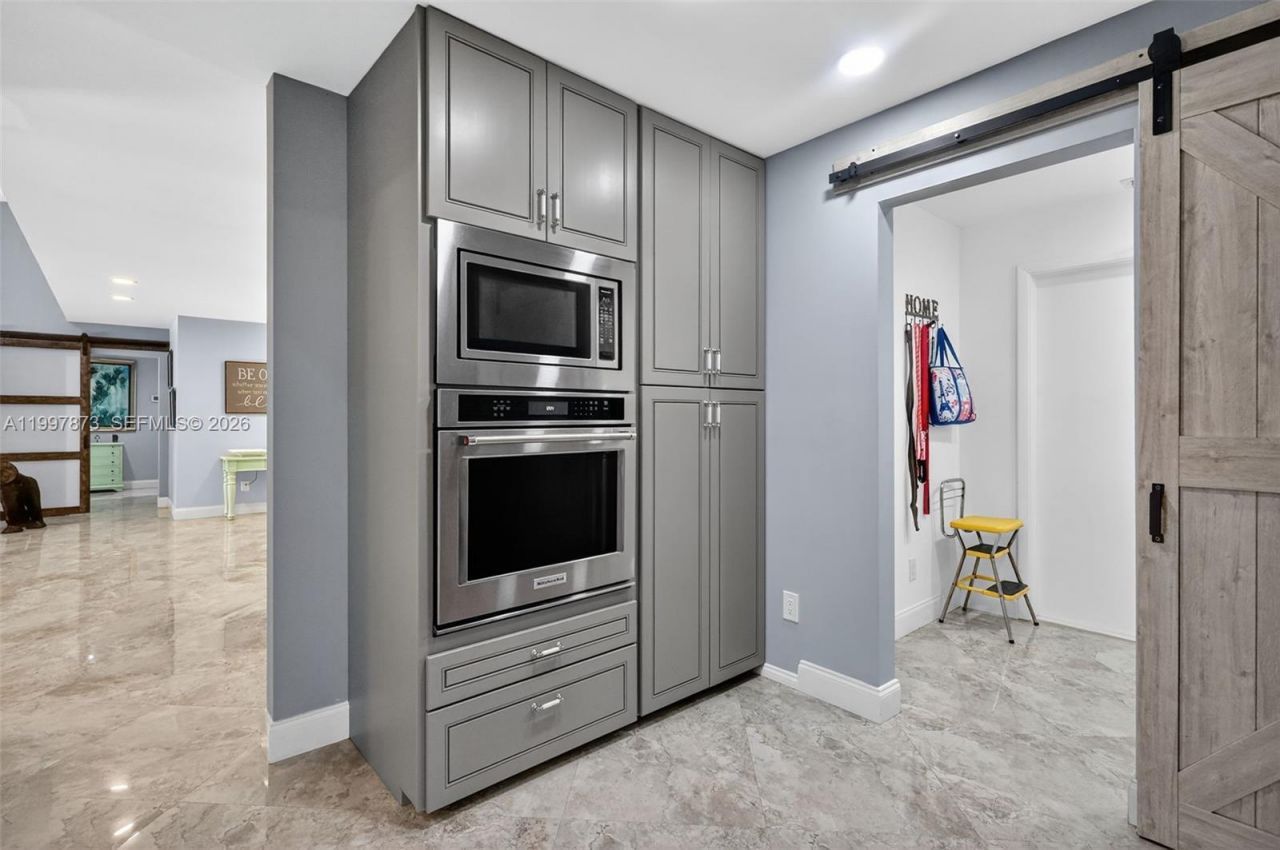 8860 SW 49th Ct, Cooper City, FL 33328 Photo