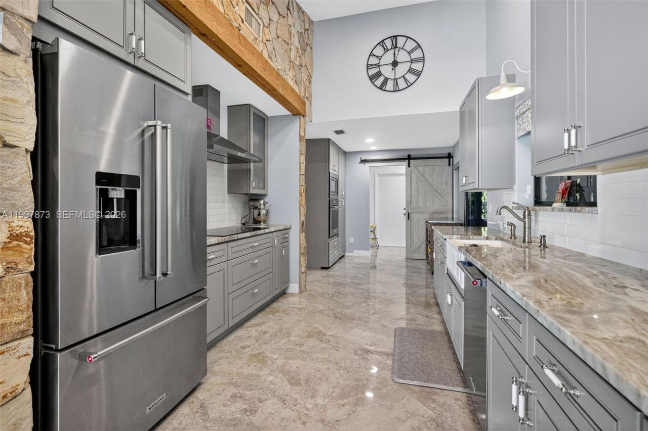 8860 SW 49th Ct, Cooper City, FL 33328 Photo