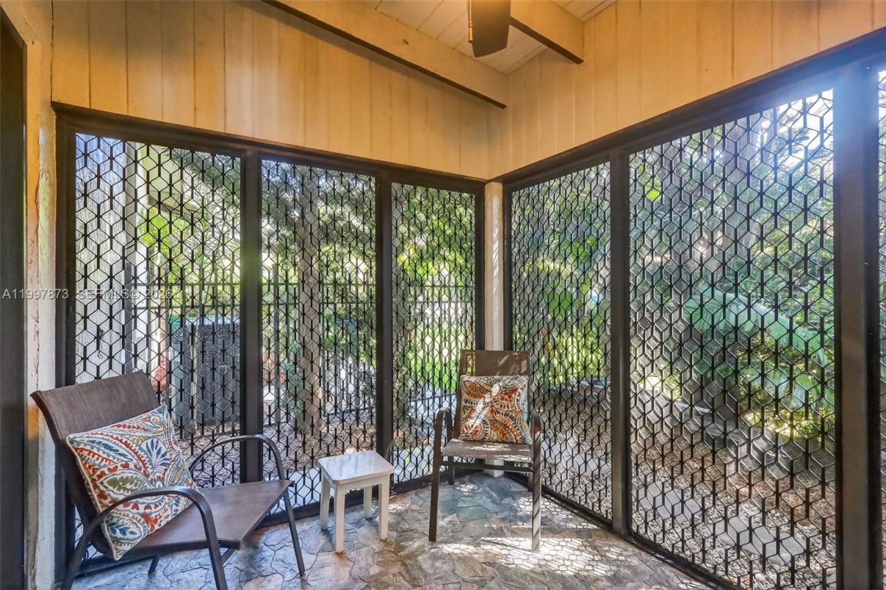 8860 SW 49th Ct, Cooper City, FL 33328 Photo