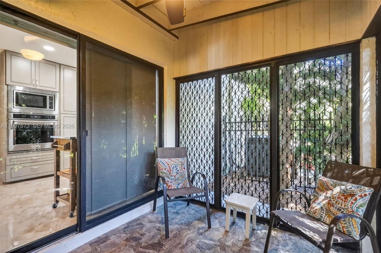 8860 SW 49th Ct, Cooper City, FL 33328 Photo