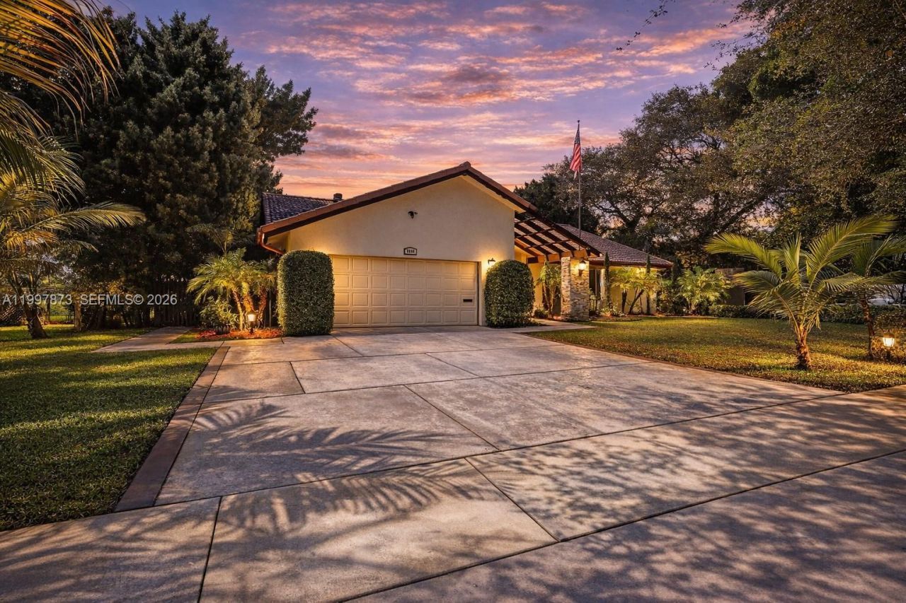 8860 SW 49th Ct, Cooper City, FL 33328 Photo