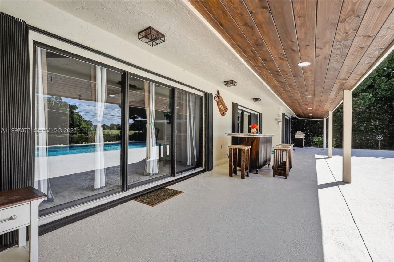 8860 SW 49th Ct, Cooper City, FL 33328 Photo