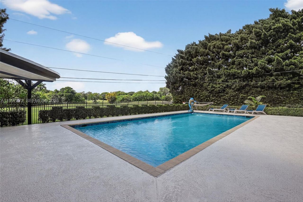 8860 SW 49th Ct, Cooper City, FL 33328 Photo