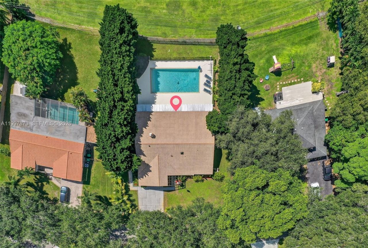 8860 SW 49th Ct, Cooper City, FL 33328 Photo