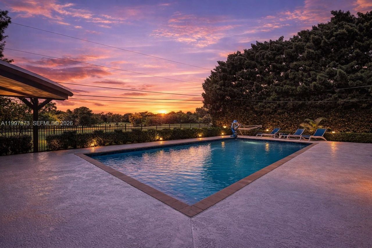 8860 SW 49th Ct, Cooper City, FL 33328 Photo