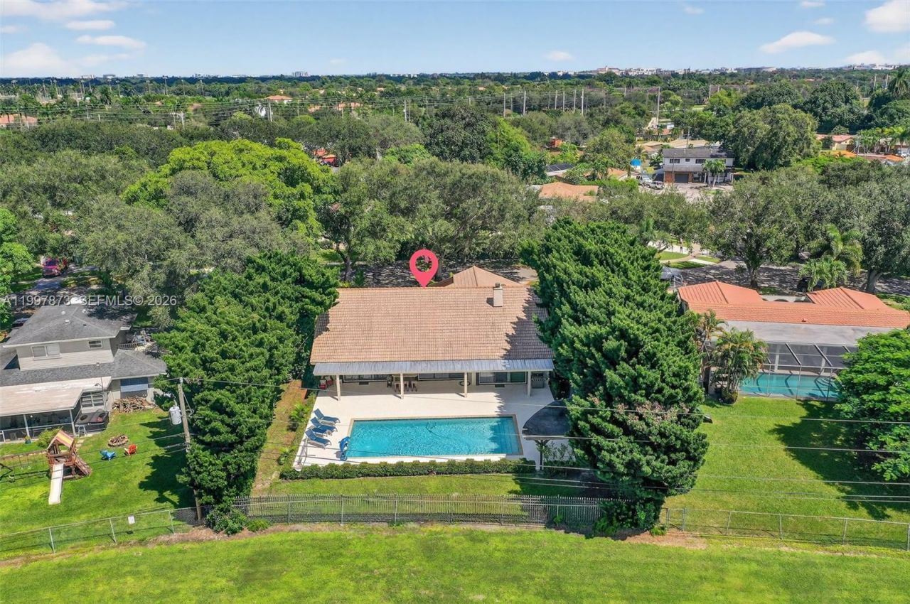 8860 SW 49th Ct, Cooper City, FL 33328 Photo