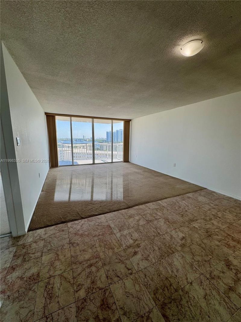 18011 Biscayne Blvd, Unit 1003, Aventura, FL 33160 Photo