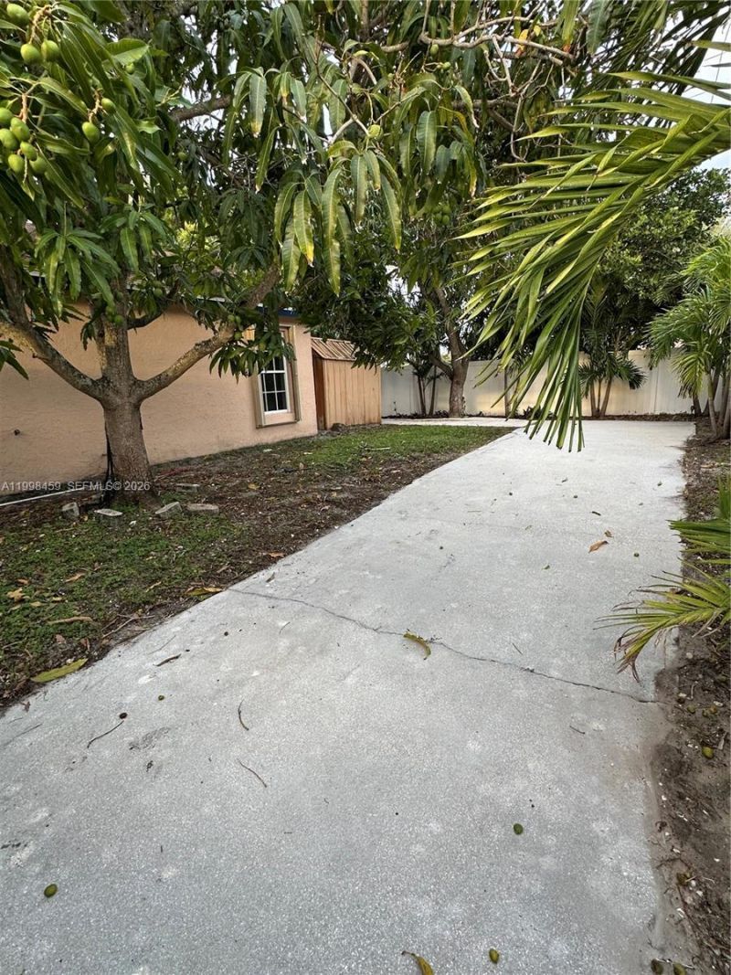 1139 Freshwater Lakes Dr, Unit 1139, West Palm Beach, FL 33401 Photo