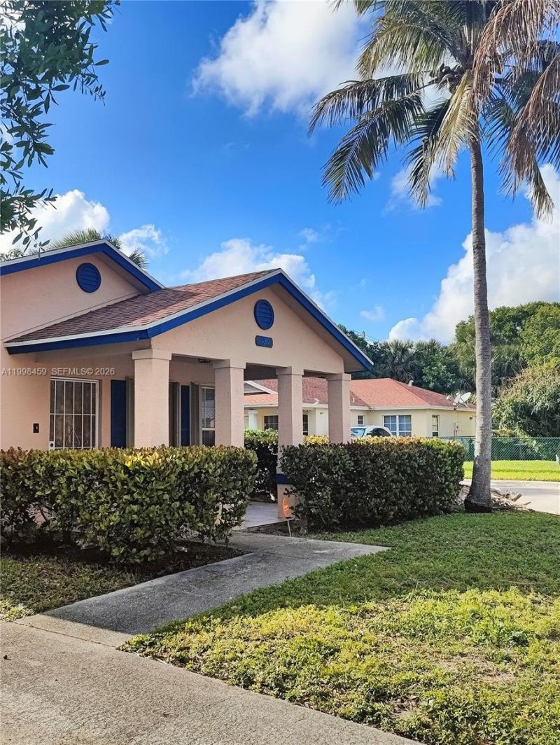 1139 Freshwater Lakes Dr, Unit 1139, West Palm Beach, FL 33401 Photo