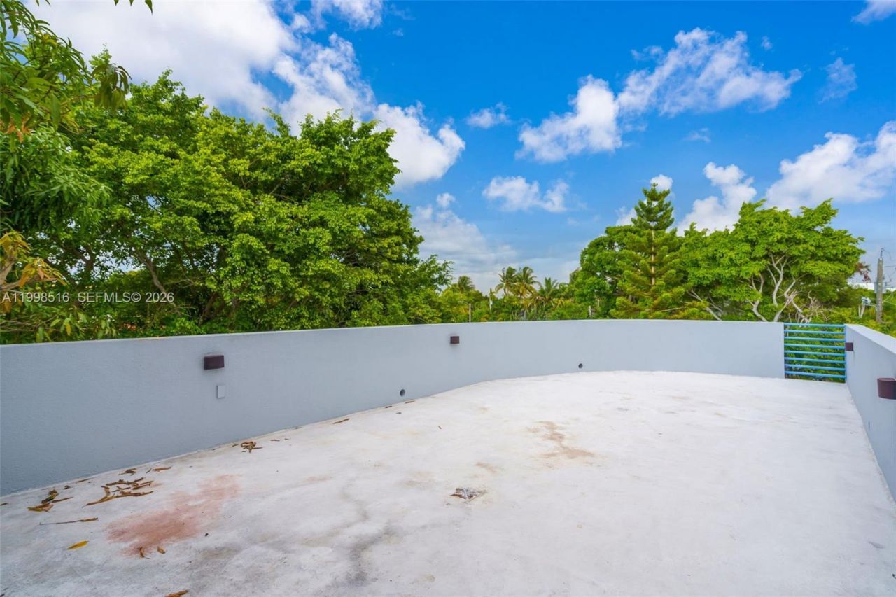 3225 SW 58th Ave, Unit Back, Miami, FL 33155 Photo