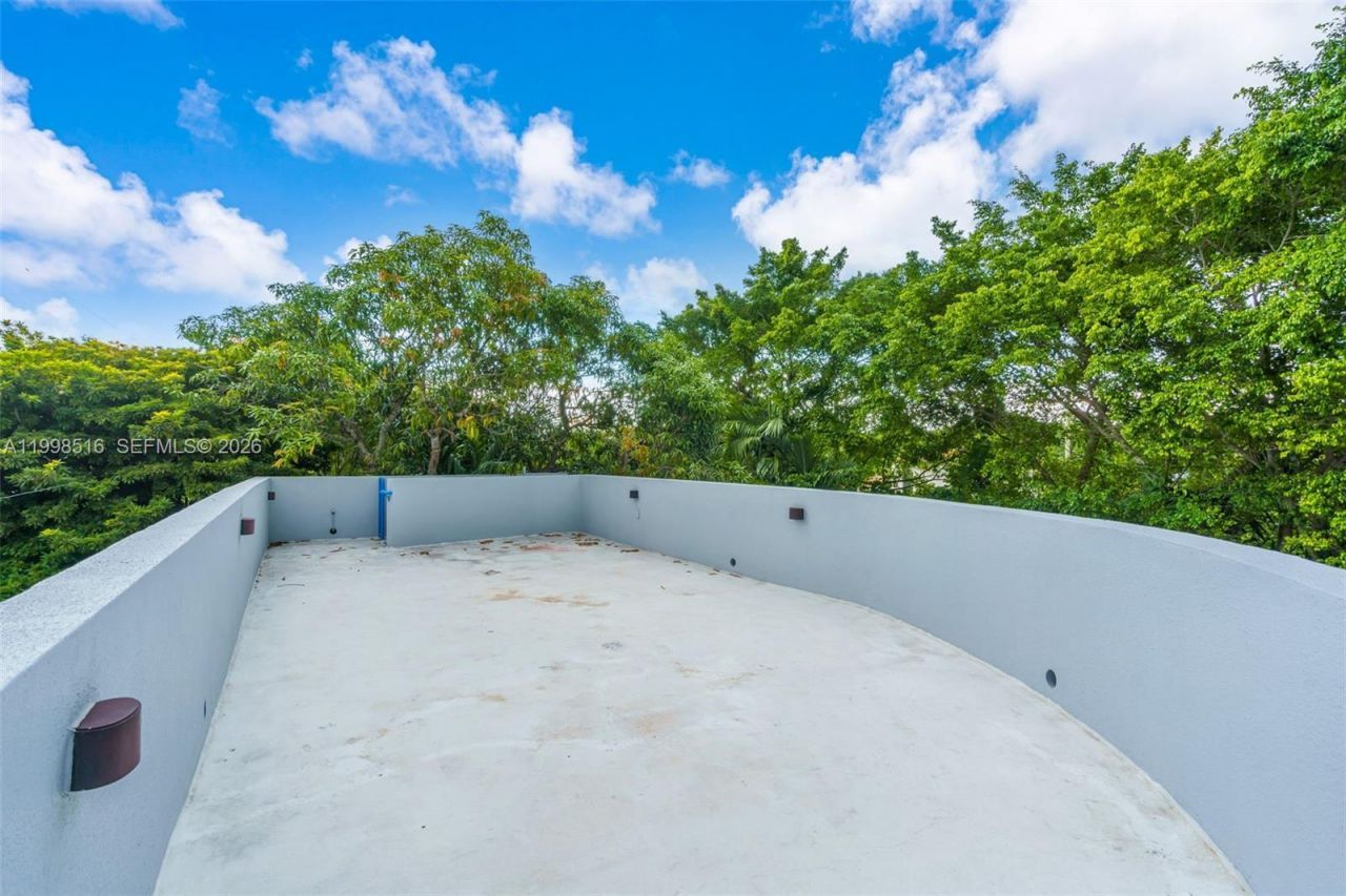 3225 SW 58th Ave, Unit Back, Miami, FL 33155 Photo