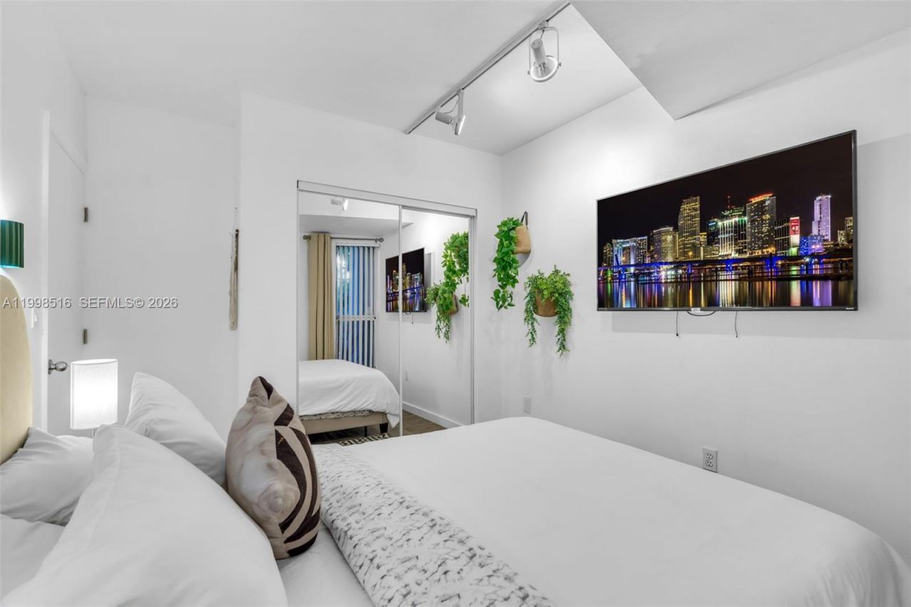 3225 SW 58th Ave, Unit Back, Miami, FL 33155 Photo