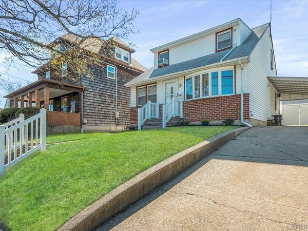 451 Nassau Boulevard, Williston Park, NY 11596