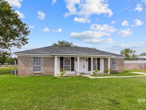 18979 Dalewood Circle, Robertsdale, AL 36567