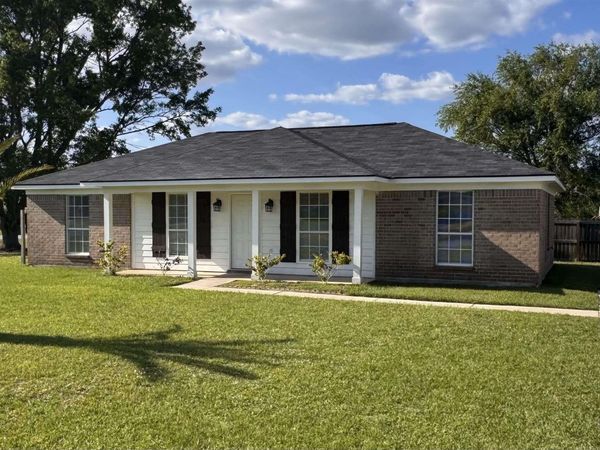 18979 Dalewood Circle, Robertsdale, AL 36567