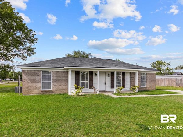 18979 Dalewood Circle, Robertsdale, AL 36567