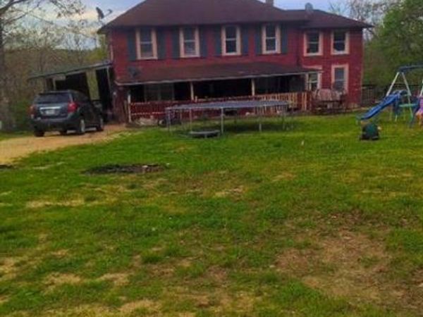 2146 Wrights Lodge Road, St Clair, MO 63077