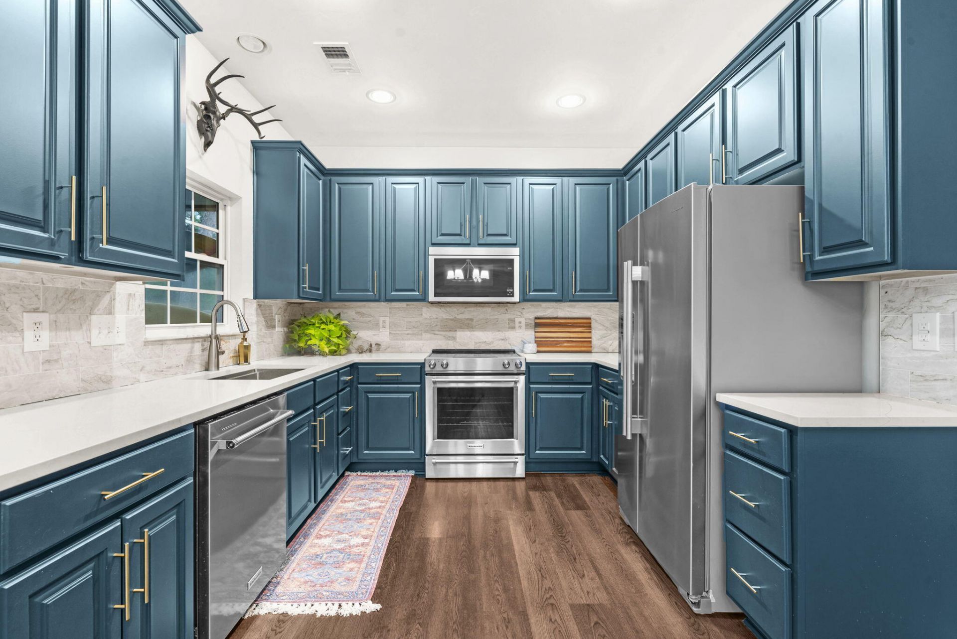 5254 Mulholland Drive Photo 11