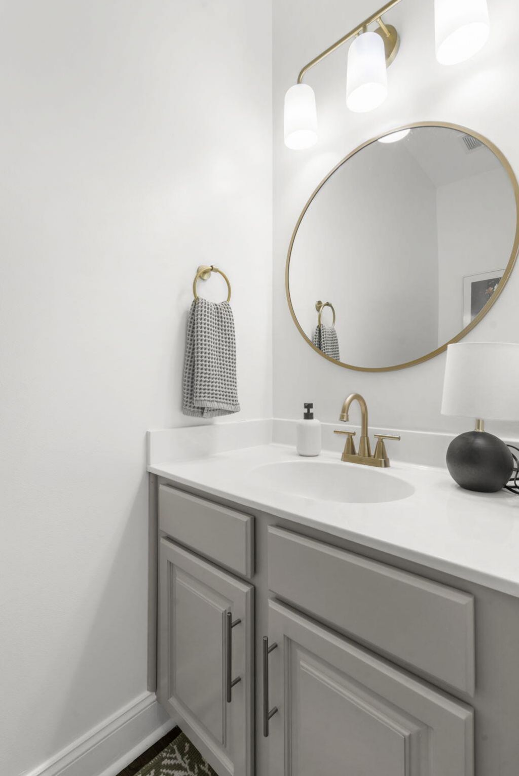 5254 Mulholland Drive Photo 13