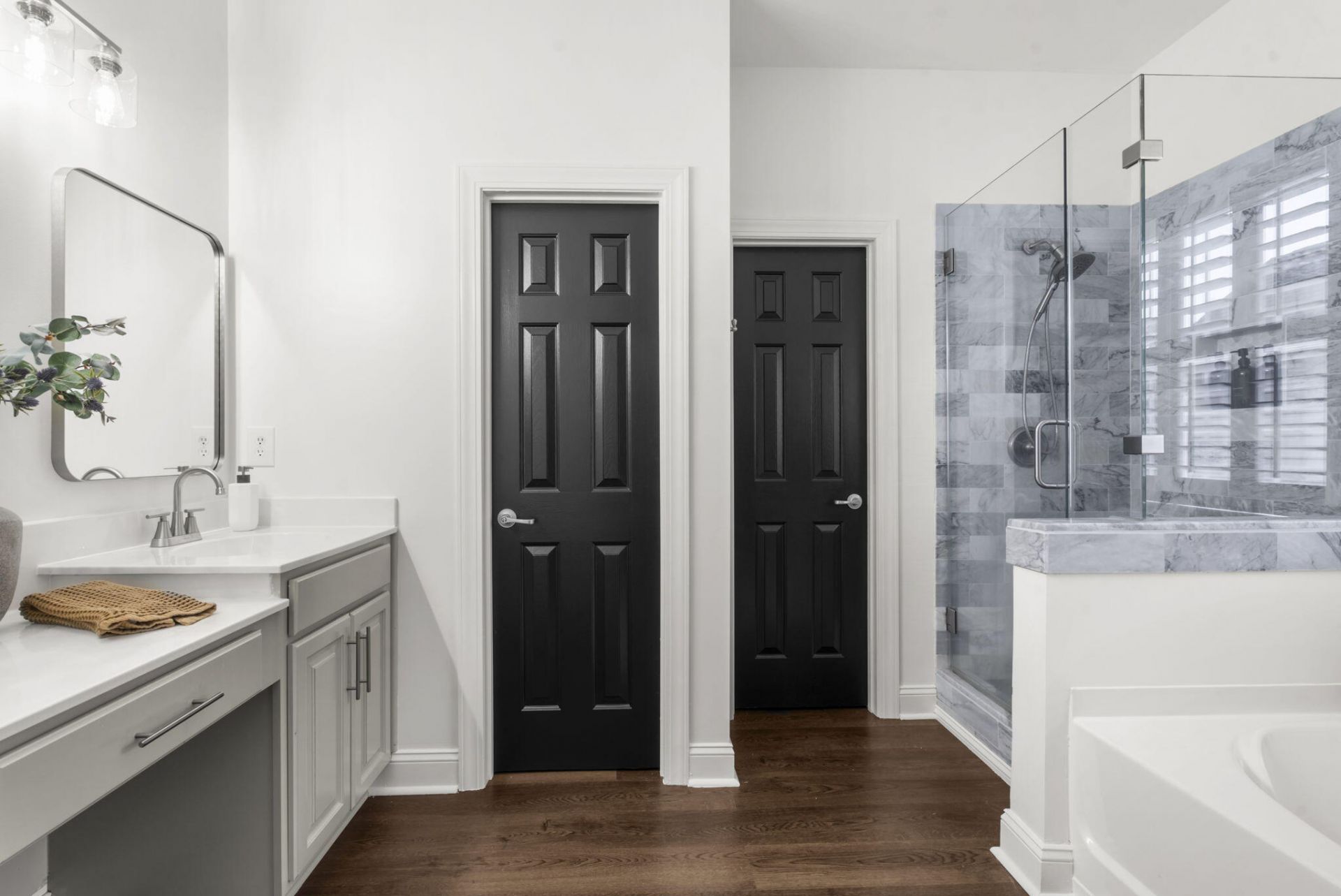 5254 Mulholland Drive Photo 18