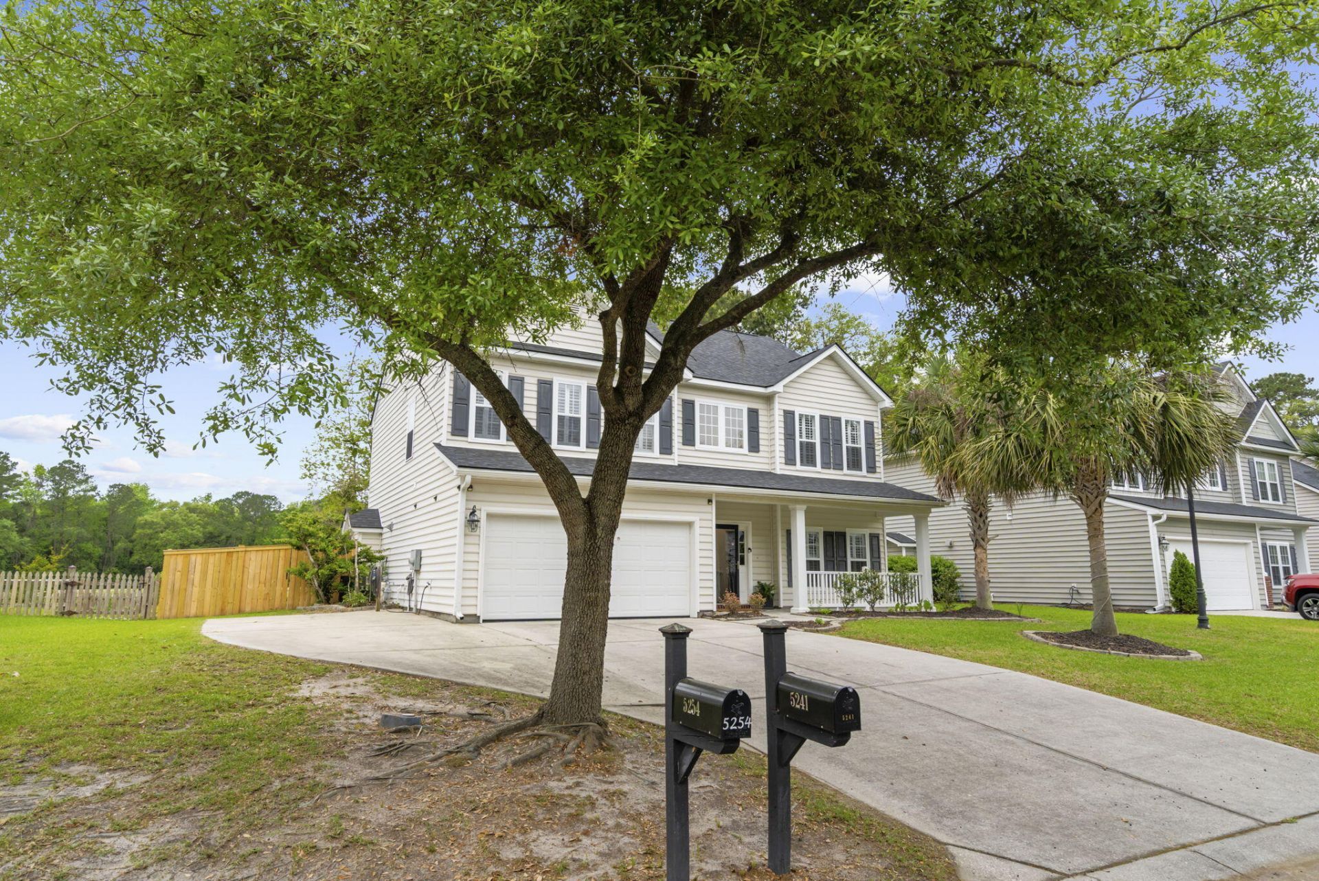 5254 Mulholland Drive Photo 2