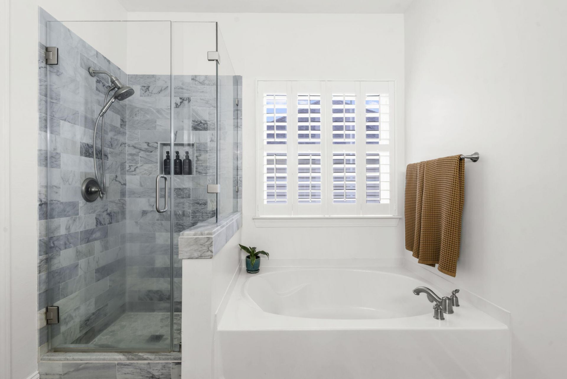 5254 Mulholland Drive Photo 20