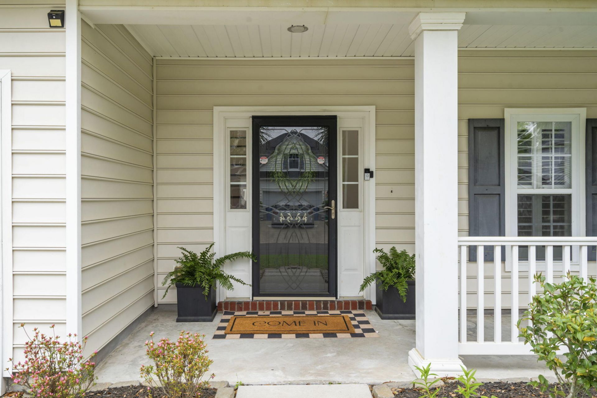 5254 Mulholland Drive Photo 4