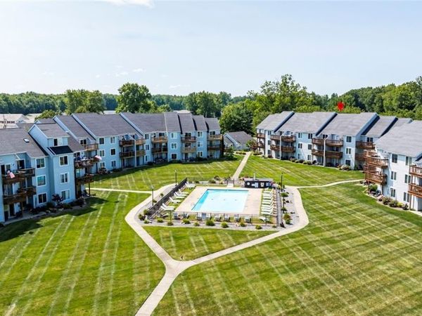 6035 Lake Road W, Unit 423, Ashtabula, OH 44004