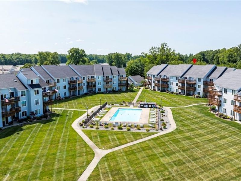 6035 Lake Road W, Unit 423, Ashtabula, OH 44004 Photo 1