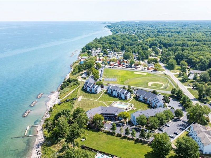 6035 Lake Road W, Unit 423, Ashtabula, OH 44004 Photo 3