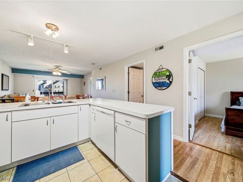 6035 Lake Road W, Unit 423, Ashtabula, OH 44004 Photo 8