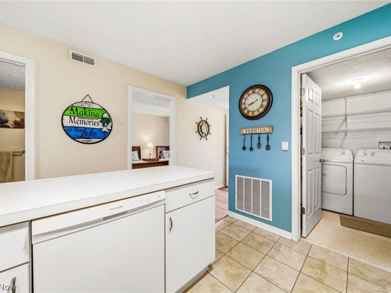 6035 Lake Road W, Unit 423, Ashtabula, OH 44004 Photo 9