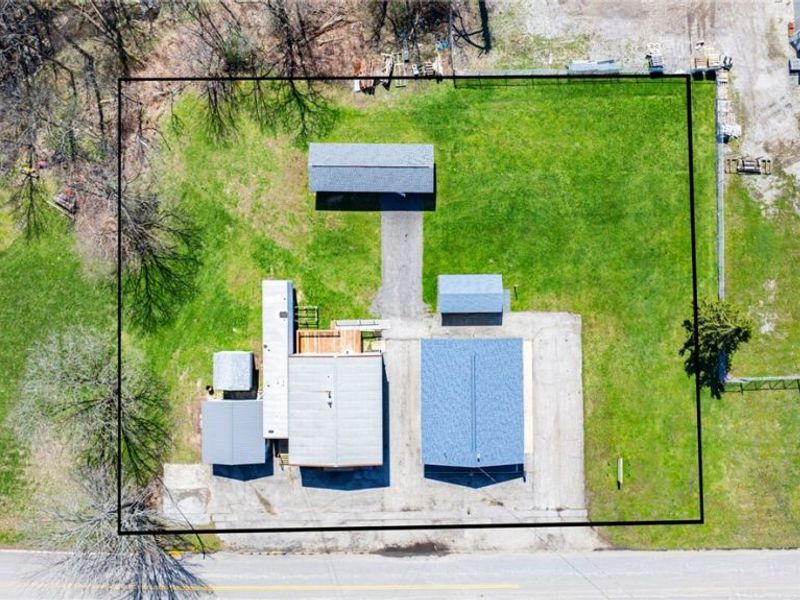 184 E Walnut Street, Jefferson, OH 44047 Photo 2