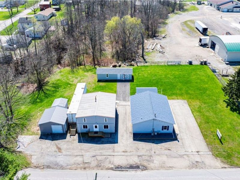 184 E Walnut Street, Jefferson, OH 44047 Photo 3