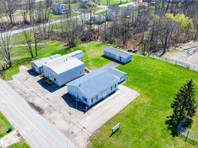 184 E Walnut Street, Jefferson, OH 44047 Photo 4