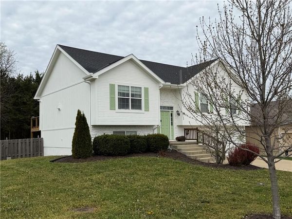 4708 Park Lane, Leavenworth, KS 66048