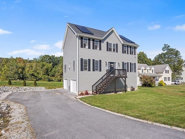 39 Hycrest Rd, Charlton, MA 01507