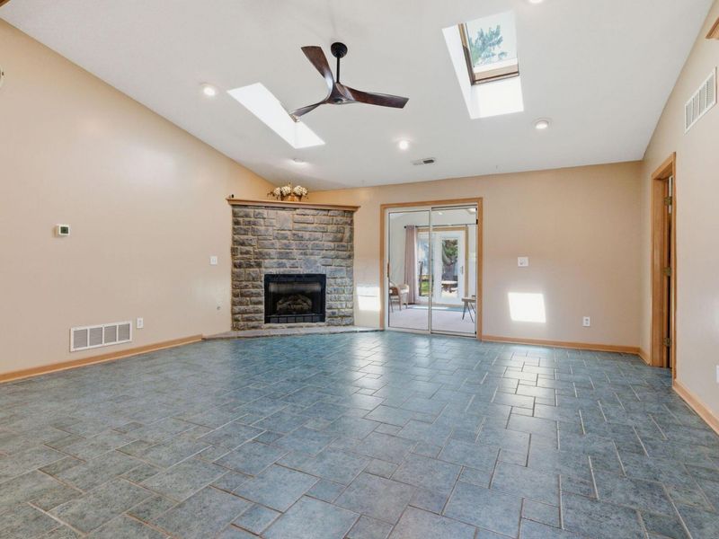 8890 Lithopolis Road NW, Canal Winchester, OH 43110 Photo 10