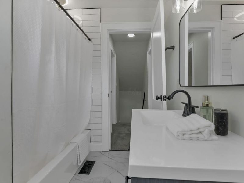 800 S Yearling Road, Columbus, OH 43213 Photo 34