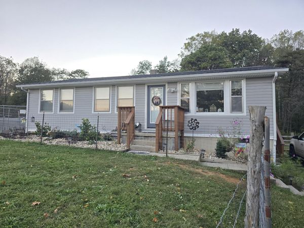 1520 Little Catawba Creek RD , Troutville, VA 24175