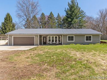 7200 Whitneyville Avenue SE, Alto, MI 49302