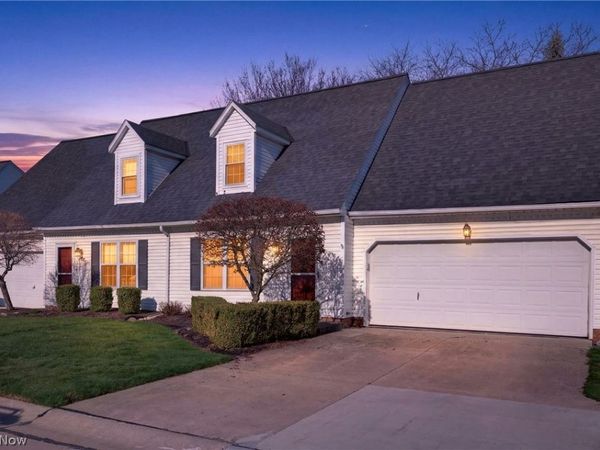 3400 Newport Cove , Unit B-20, Willoughby, OH 44094