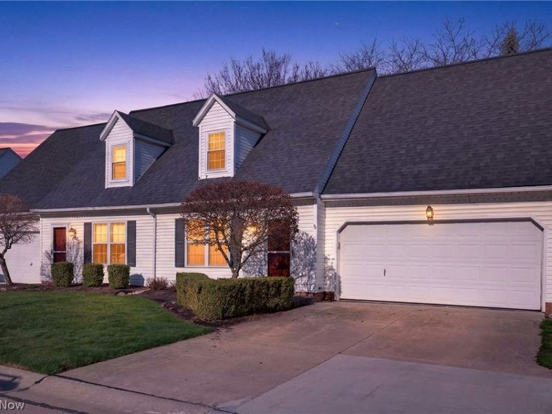 3400 Newport Cove, Unit B-20, Willoughby, OH 44094 Photo 1