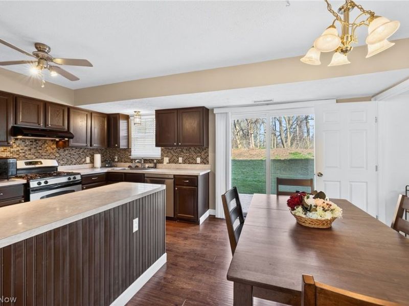 3400 Newport Cove, Unit B-20, Willoughby, OH 44094 Photo 10