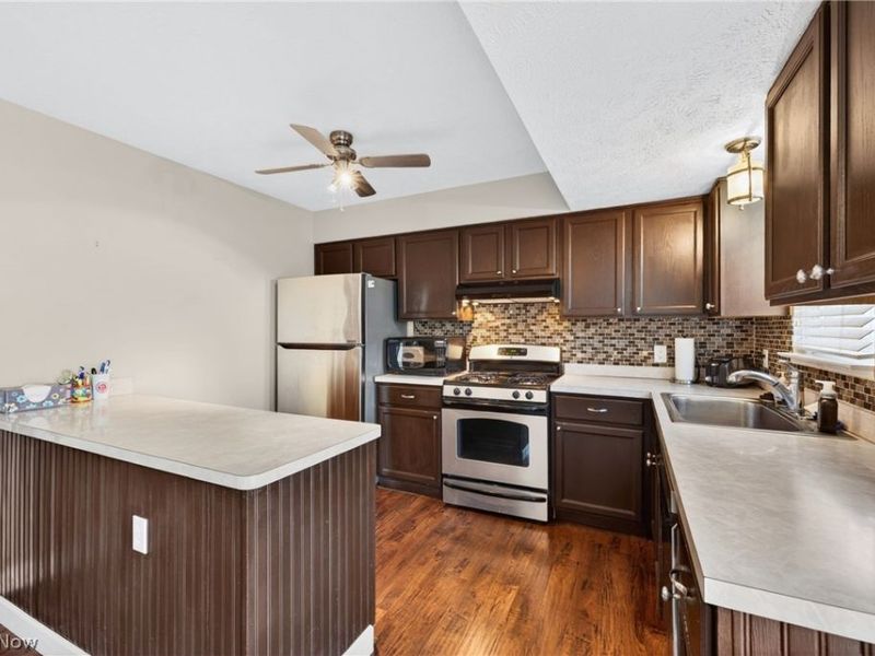 3400 Newport Cove, Unit B-20, Willoughby, OH 44094 Photo 15